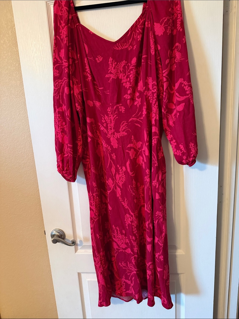 29. XXL Ava & Viv Magenta Floral Midi Dress